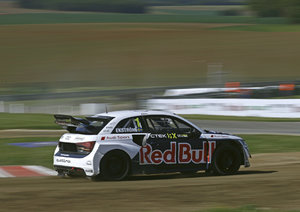 Mattias_Ekström_(Audi_S1_EKS_RX_quattro_-1)_(34474231682).jpg