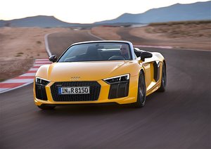 AUDI-R8-V10-Spyder-5604_5.jpg