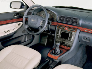 Audi-A4_1999.jpg