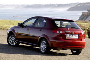 lacetti.jpg