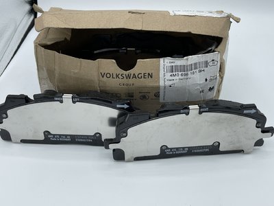 4M0 698 151 BH-2.JPG