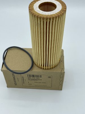 06L 115 562-2.JPG