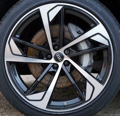 4M0 601 025 CN UJ2.jpg