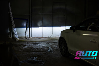 Tuning_far_audi_a1_zamena_linz_stekol_far_biled_14.jpg