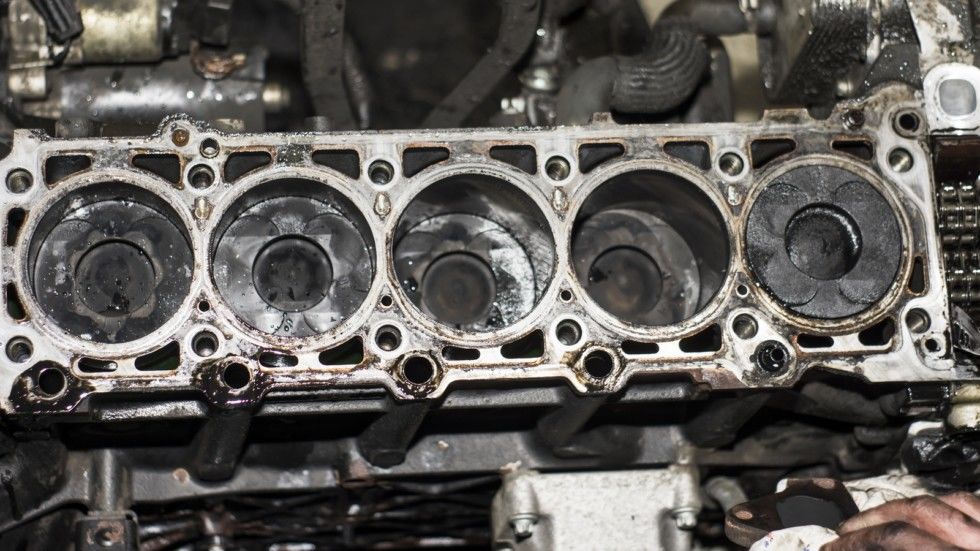 open block of four cylinder petrol engine