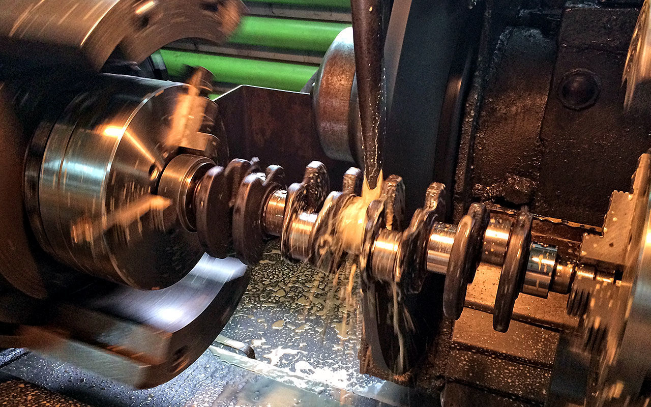 Наплавка коленвала. Наплавка шеек коленчатого вала. Наплавка шеек коленчатого вала. Наплавка коленвала. Наплавка коленчатых валов.