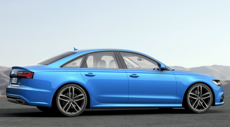 Standaufnahme    Farbe: Liquidblau Metallic     </br><font...