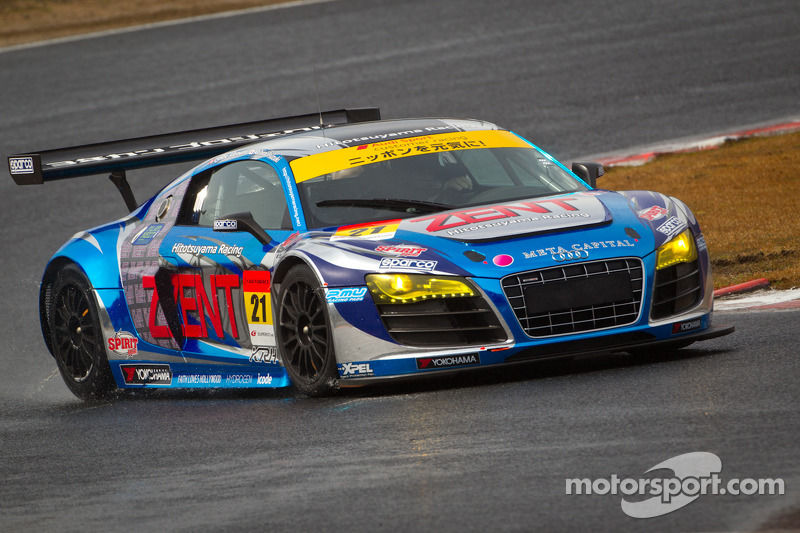 #21 Hitotsuyama Racing Audi R8 LMS: Cyndie Allemann, Akihiro Tsuzuki