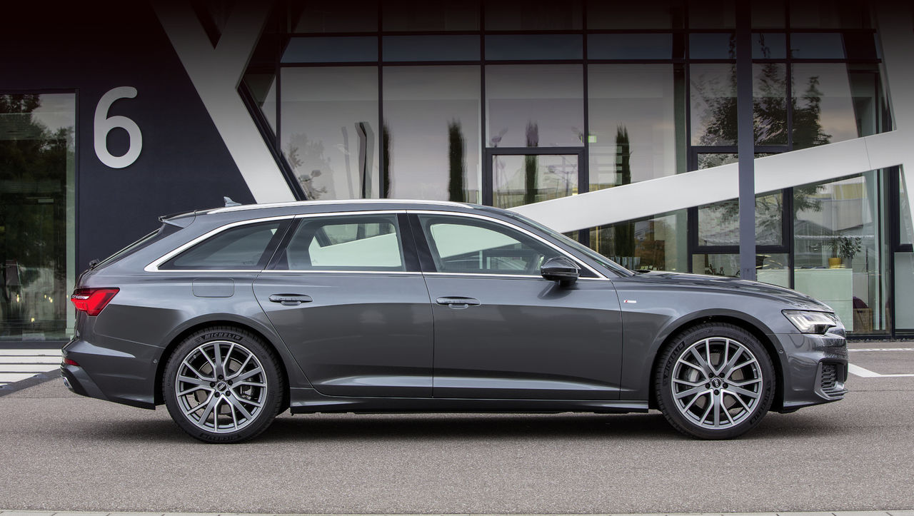 Static photo, <br />
Colour: Daytona grey