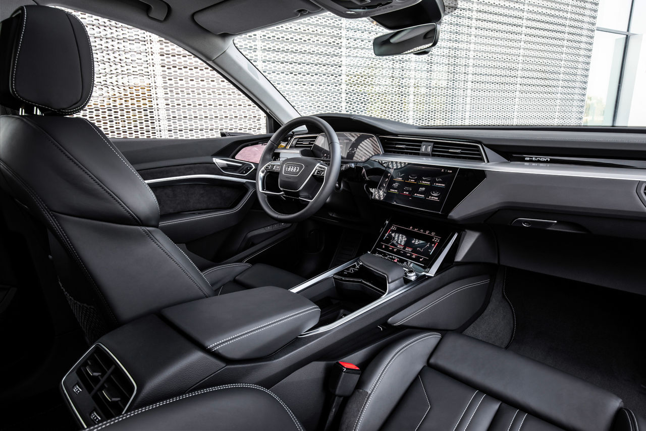 The Audi e-tron in Abu Dhabi,<br />
Interior