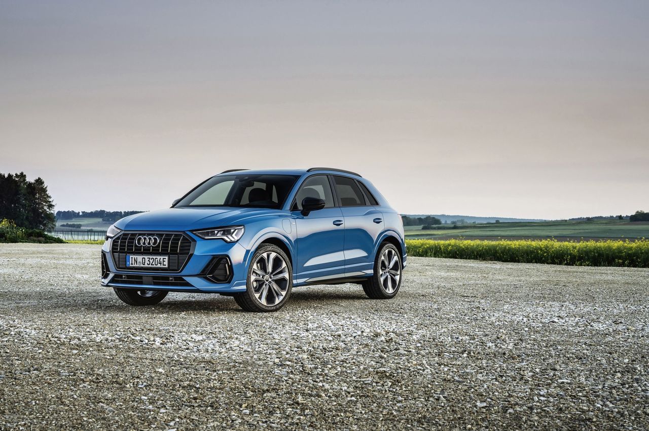 Dynamic photo,<br />
Colour: Turbo blue