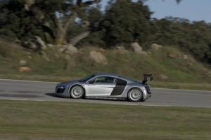 Audi R8 LMS 7