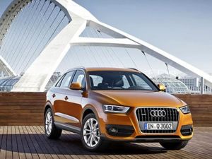 AUDI Q3 12