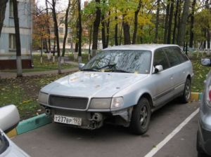 С июля машинка пострадала и стоит в таком состоянии (((((((((