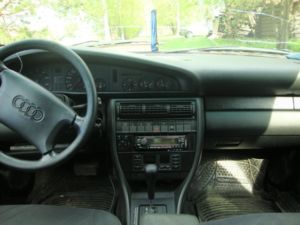 ауди А6 45 кузов 2,6  150л.с.АКПП