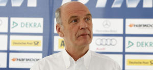 dr wolfgang ullrich