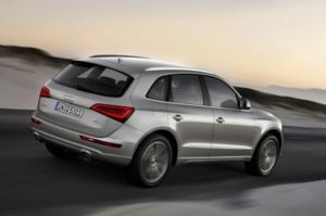 201204221453 facelifted audi q5 side rear view
