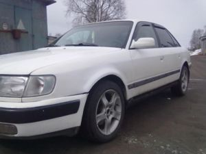 Audi 100