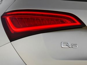 audi q5 small  94
