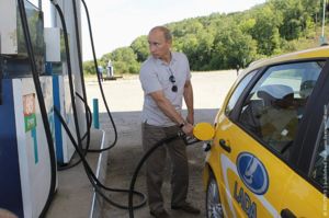 Путин на заправке