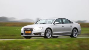 road test 2012 audi s8 027