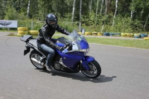 CvGD  9yoWA