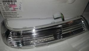 указатель поворота в зеркало - 7L6949101B