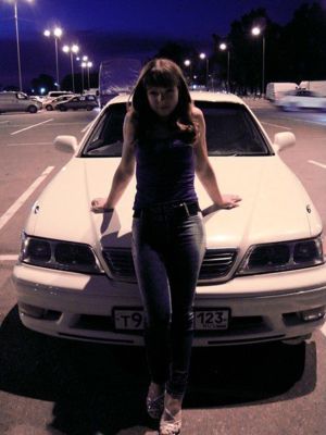 бывший Марк 2, 97 год, 2,5 л., 200 ПРОЖОРЛИВЫХ породистых скакунов)...вот что что, а по резвее моей ауди, очень ее любила((