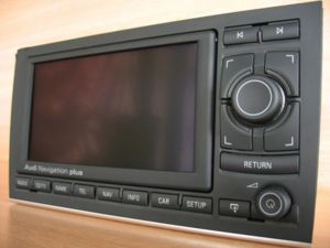 AUDI A4 07 NAV