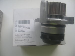 06A 121 012 G Помпа_