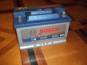 АКБ Bosch Silver S4