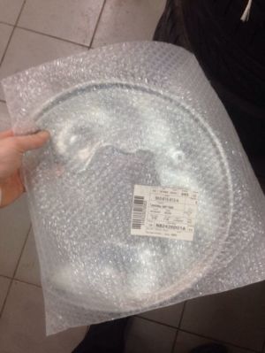 8K0 615 611A & 8K0 615 612AAUDI грязезащитные щитки — задние. абсолютно новые. в упаковке. до 330мм дисков подходят легко.