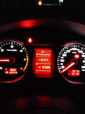 73696