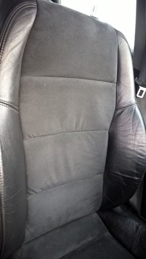 74718