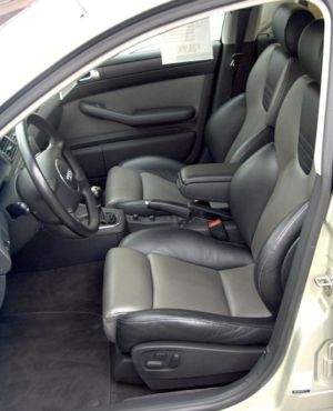 Салон RECARO перед