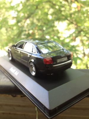 83105