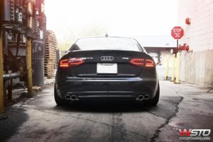 a4 b8