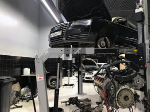 Audi A8 4.2 FSI