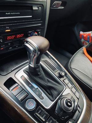 92403