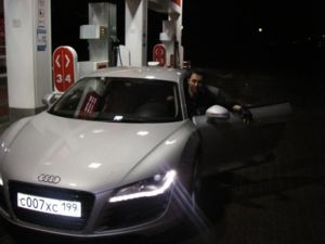 R8