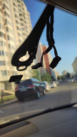 Крепление и провода
