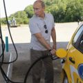 Путин на заправке